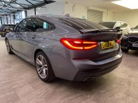 BMW 6 SERIES
